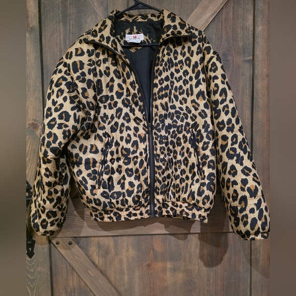Stunt Sports Jackets & Blazers - STUNT SPORTS Leopard Print Puffer Jacket 100% SILK Shell Size Small